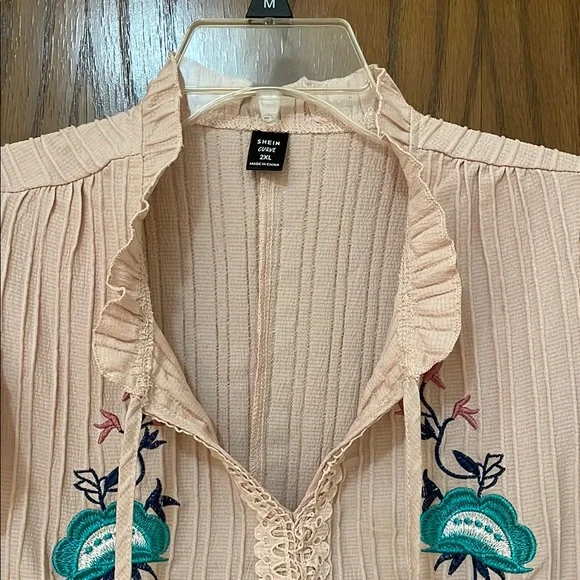 SHEIN UEC Women’s Size 2X Pink Embroidered Ruffle Sleeve Blouse - Picture 3 of 9
